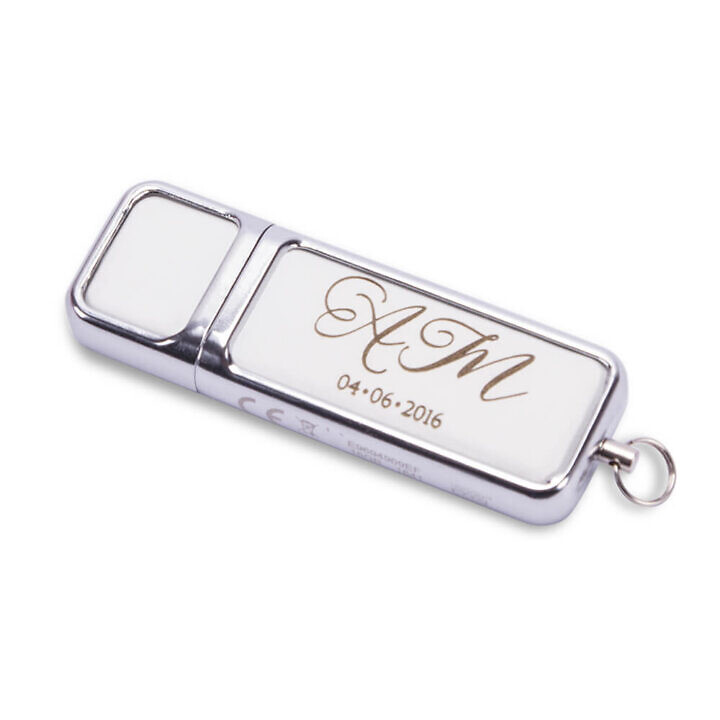 Pendrive 16 GB USB 3.0 biały z grawerem ślubny