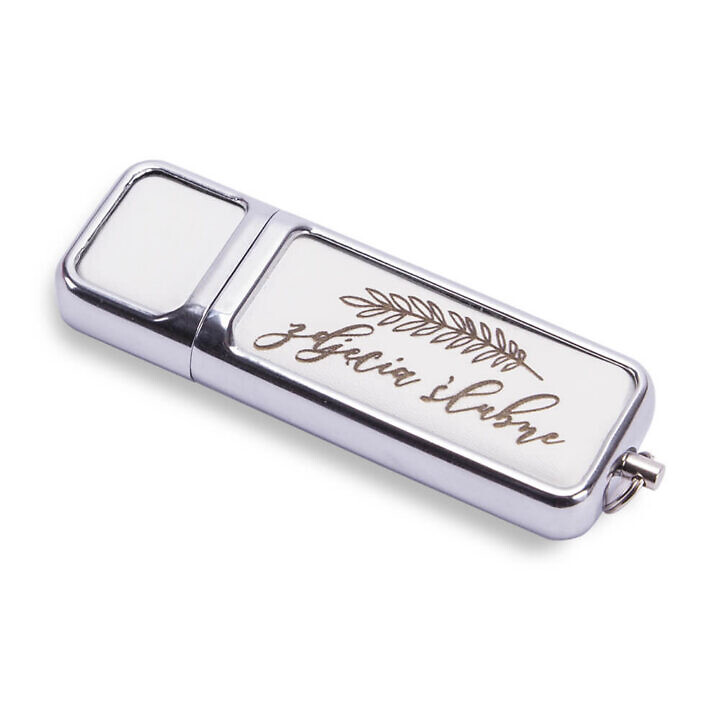 Pendrive 16 GB USB 3.0 biały z grawerem ślubny